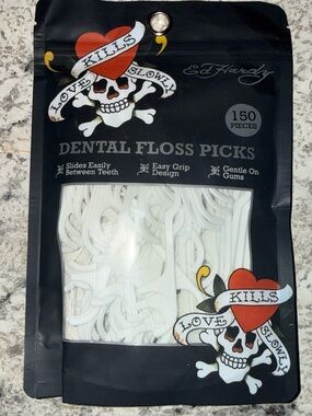 Ed Hardy White Dental Floss Picks Pack with Skull & Heart Artwork